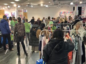 kleidertauschparty12.11.23cGreenpeace Hamburg(3)